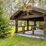 Joeaeaere Puhkekeskus Lodge