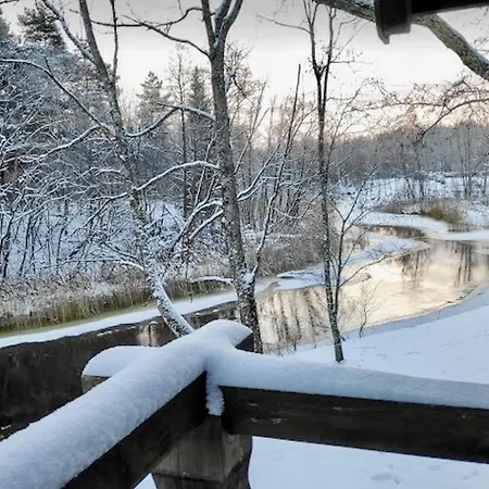 Lodge Joeaeaere Puhkekeskus