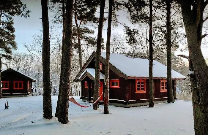 Joeaeaere Puhkekeskus אכסניה Langa