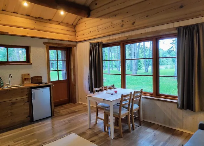 Joeaeaere Puhkekeskus אכסניה *