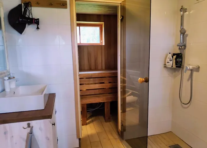 Joeaeaere Puhkekeskus אכסניה *